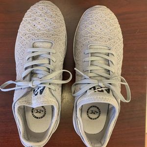 APL Techloom Phantom